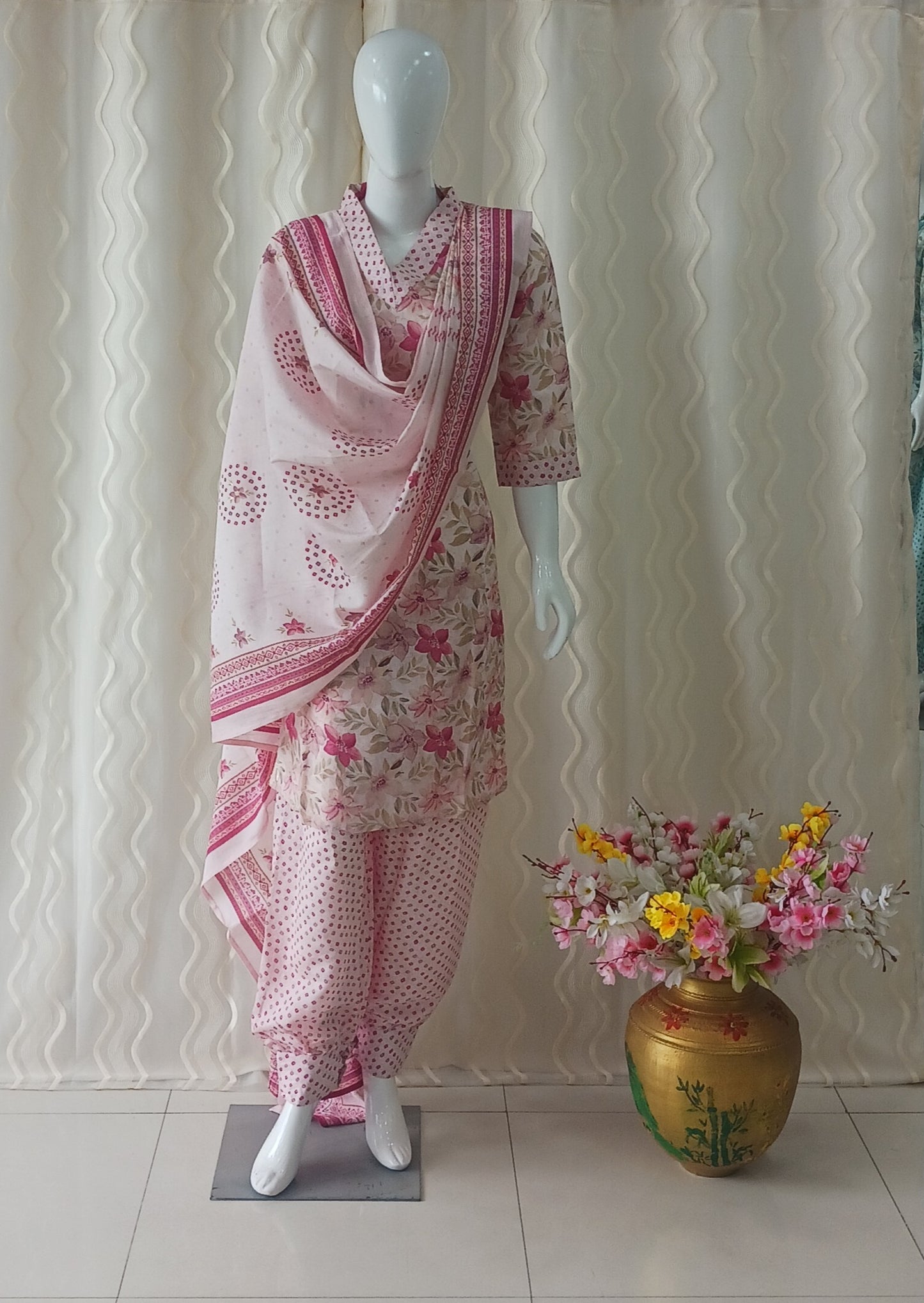 Straight Cut 3-Piece Suit with Dupatta and 3/4 Sleeves