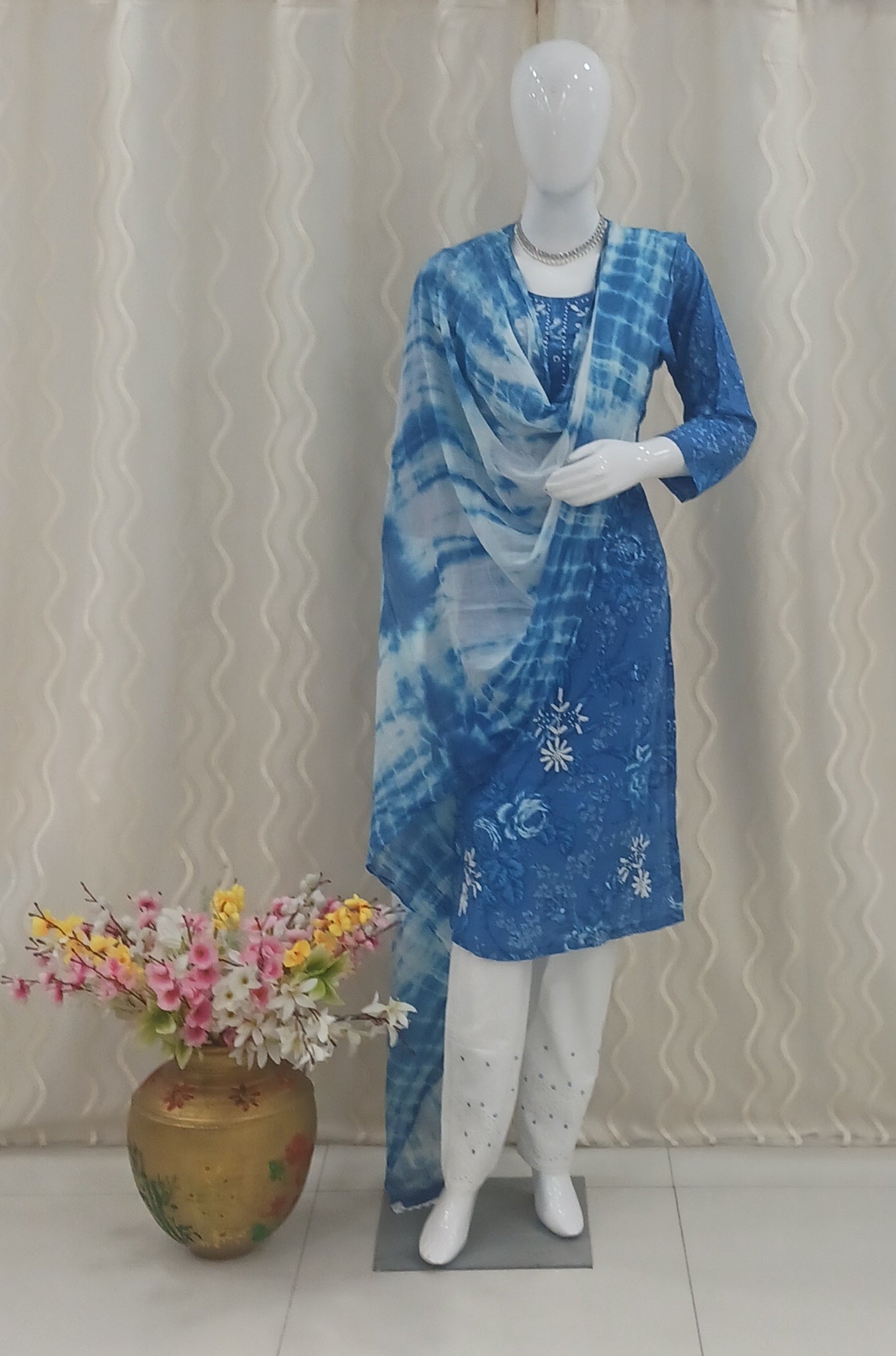 Straight Cut 3-Piece Suit with Dupatta and 3/4 Sleeves