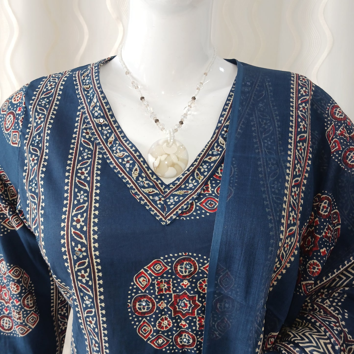 Straight Cut 3-Piece Suit with Dupatta and 3/4 Sleeves