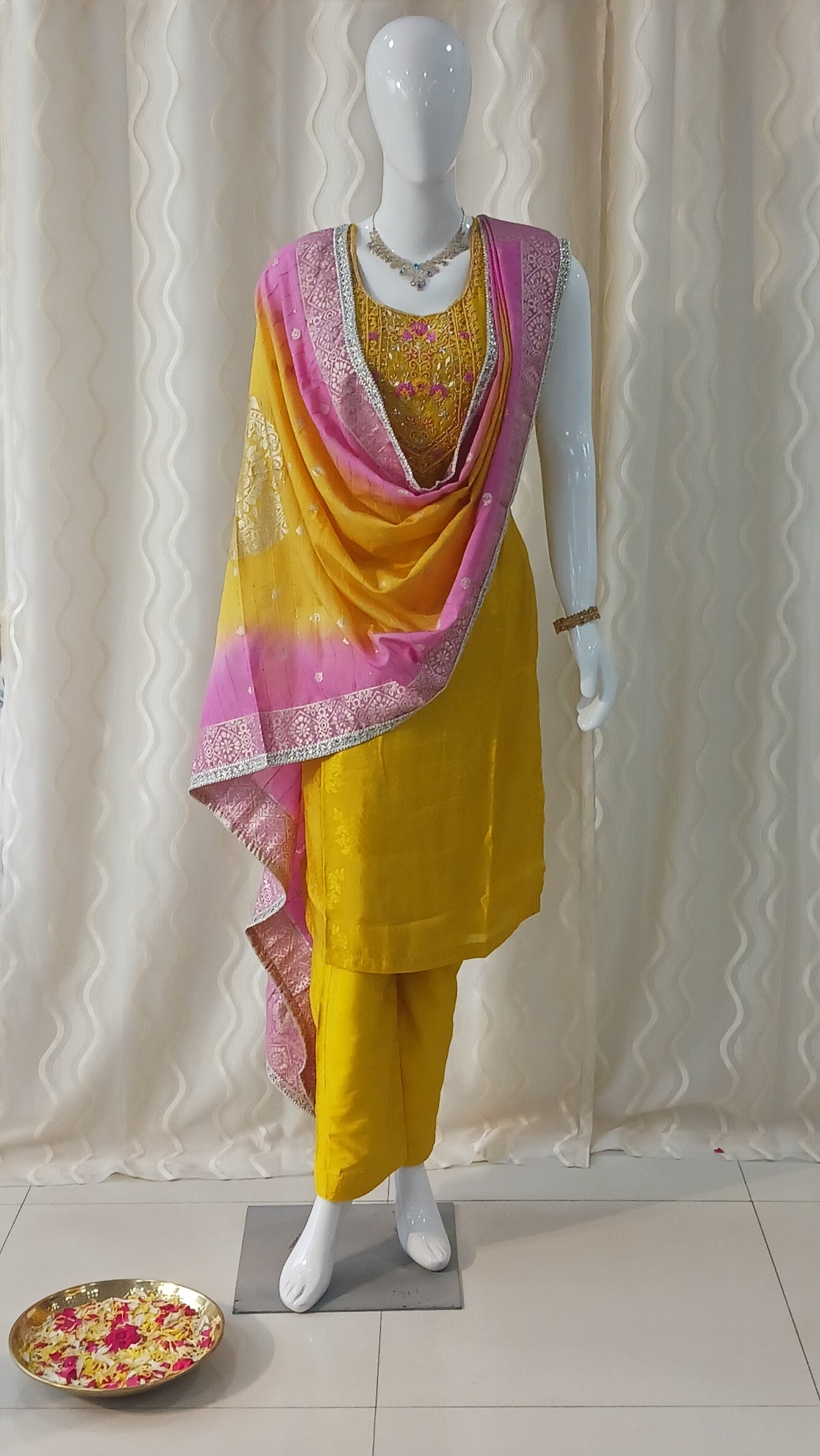 Straight Cut 3-Piece Suit with Netted Work Dupatta and Attached Sleeves