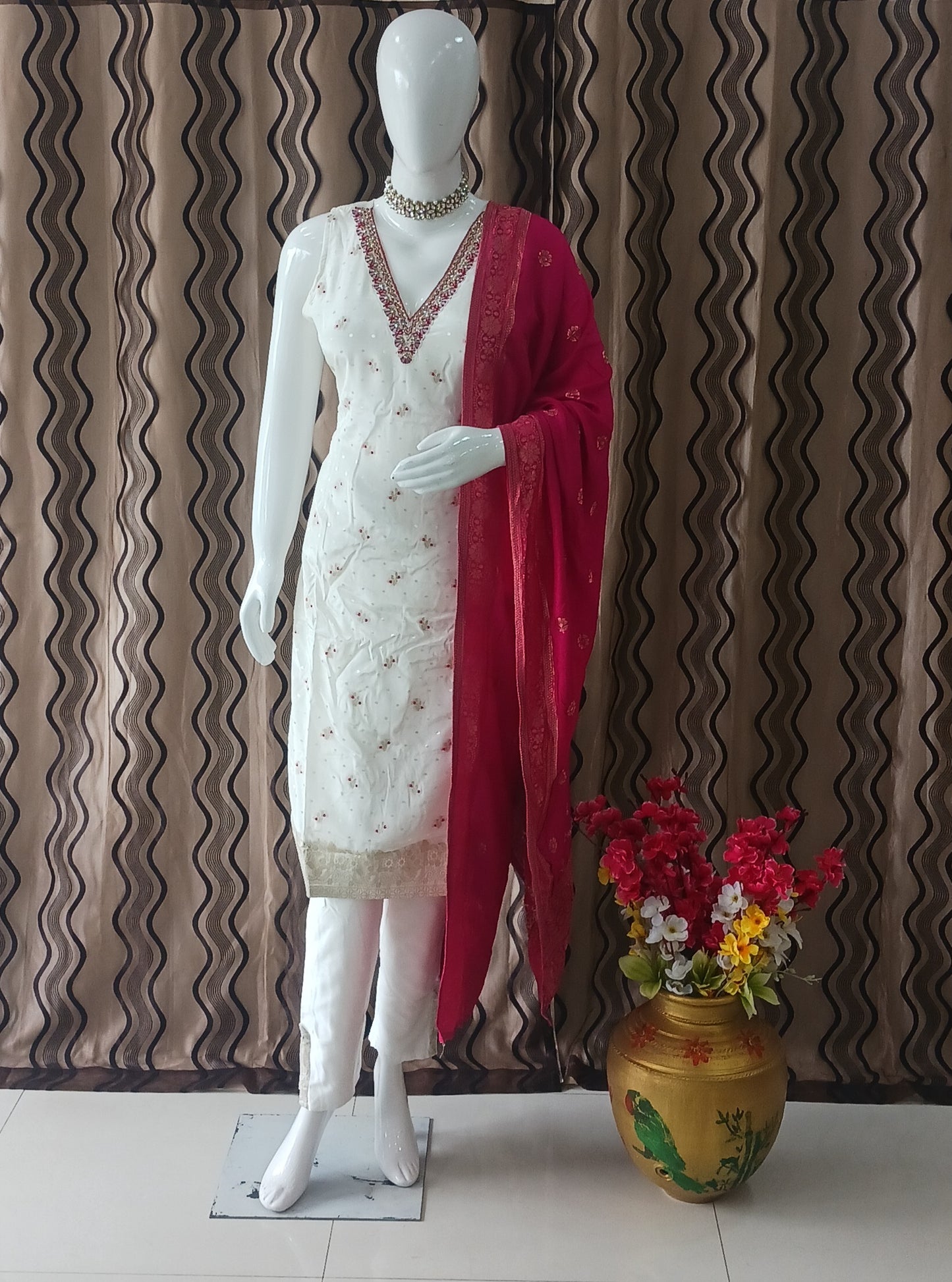 Straight Cut 3-Piece Suit with Dupatta and Detachable Sleeves