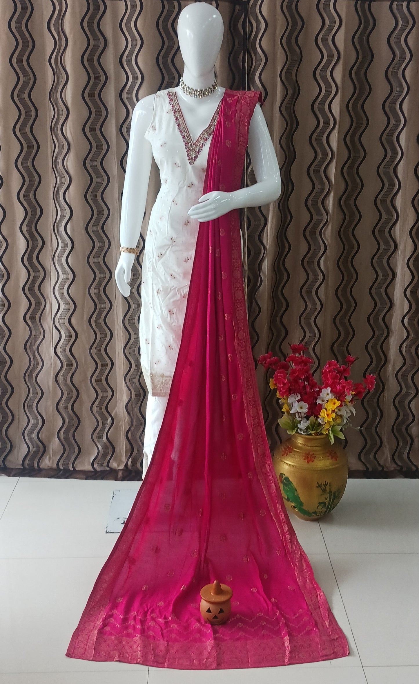 Straight Cut 3-Piece Suit with Dupatta and Detachable Sleeves