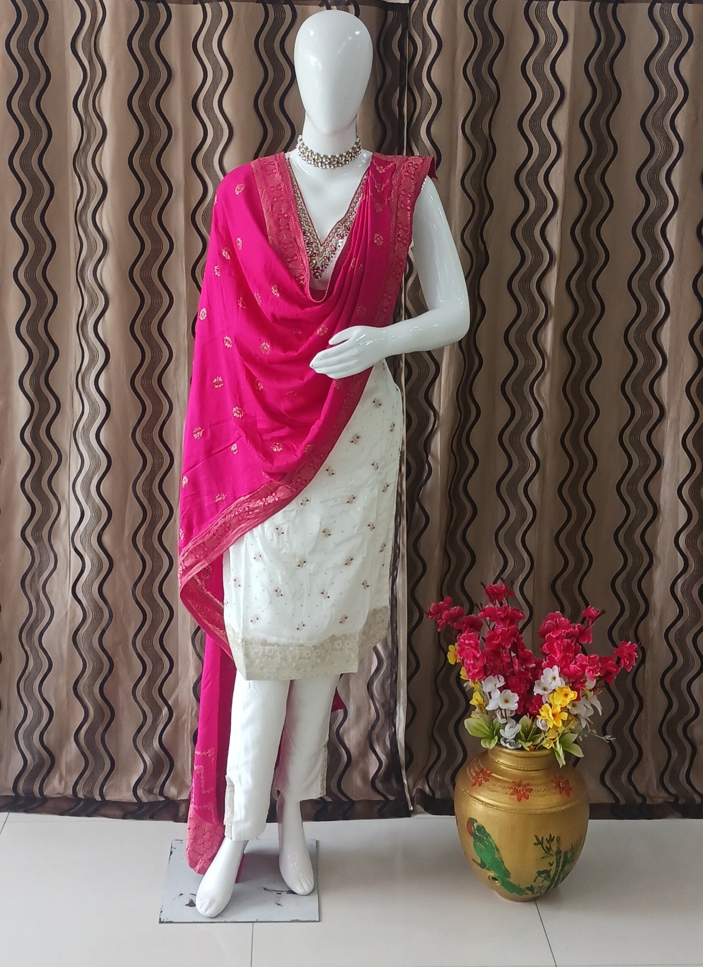 Straight Cut 3-Piece Suit with Dupatta and Detachable Sleeves