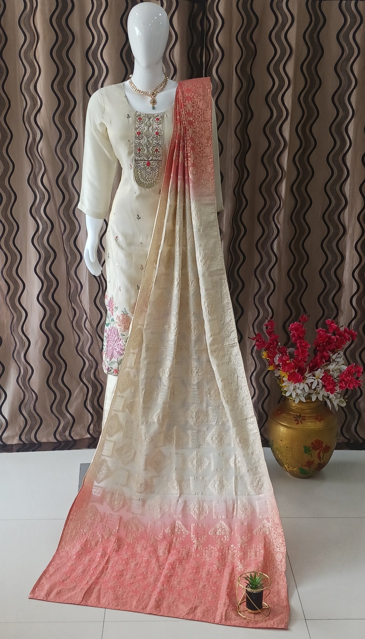 Straight Cut 3-Piece Suit with Dupatta and Sleeveless