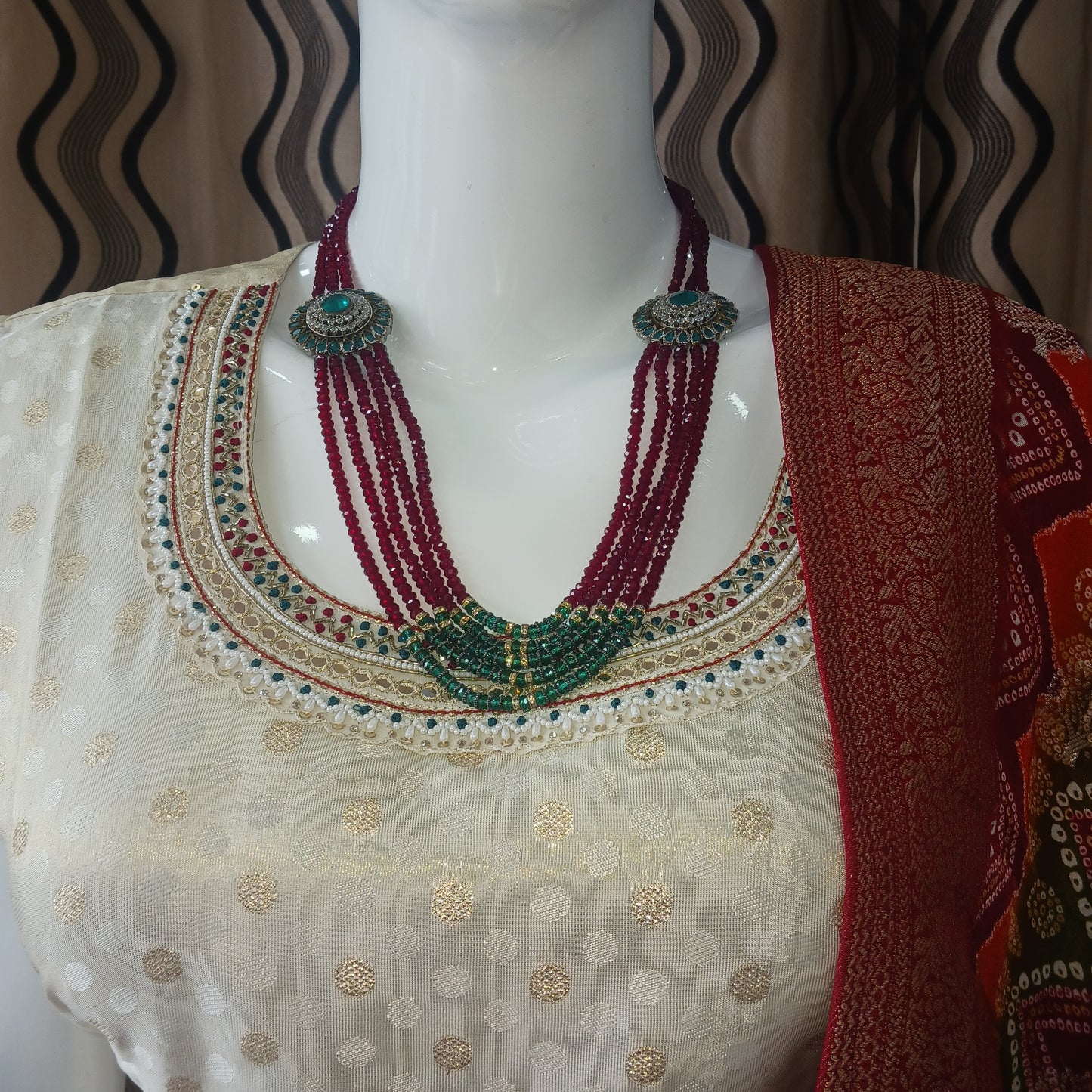 Straight Cut 3-Piece Suit with Dupatta and Detachable Sleeves