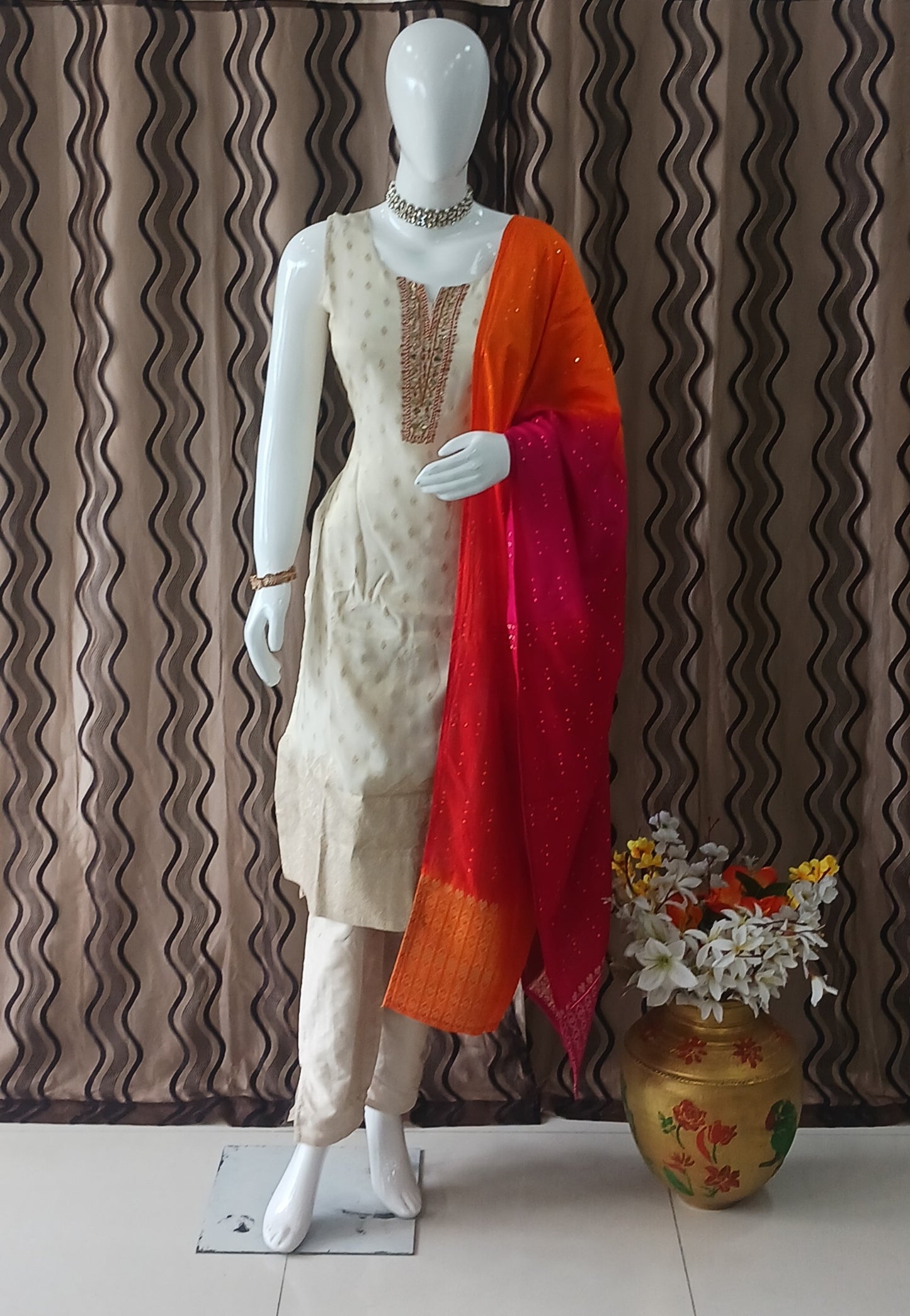 Straight Cut 3-Piece Suit with Dupatta and Detachable Sleeves