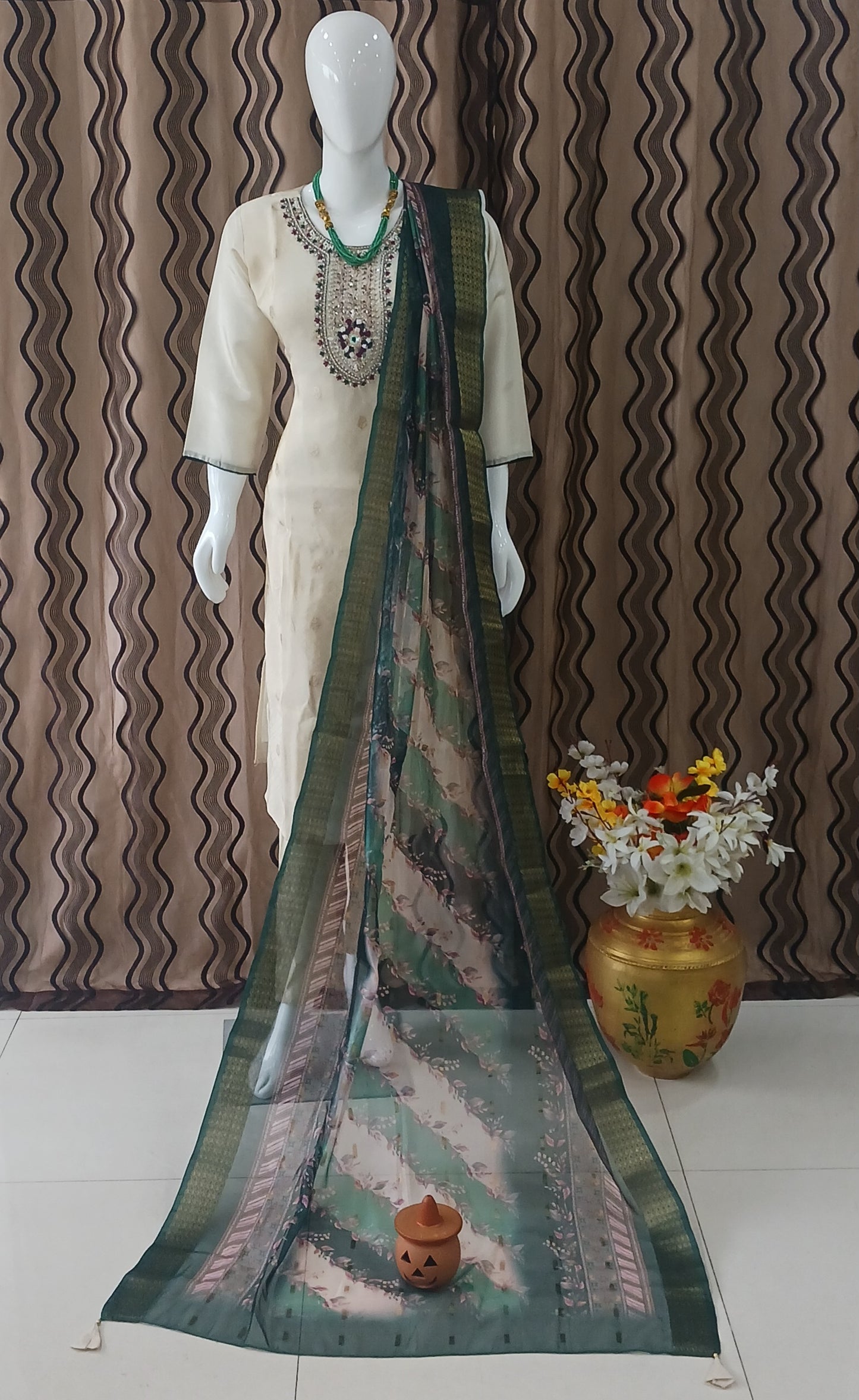 Straight Cut 3-Piece Suit with Dupatta and 3/4 Sleeves