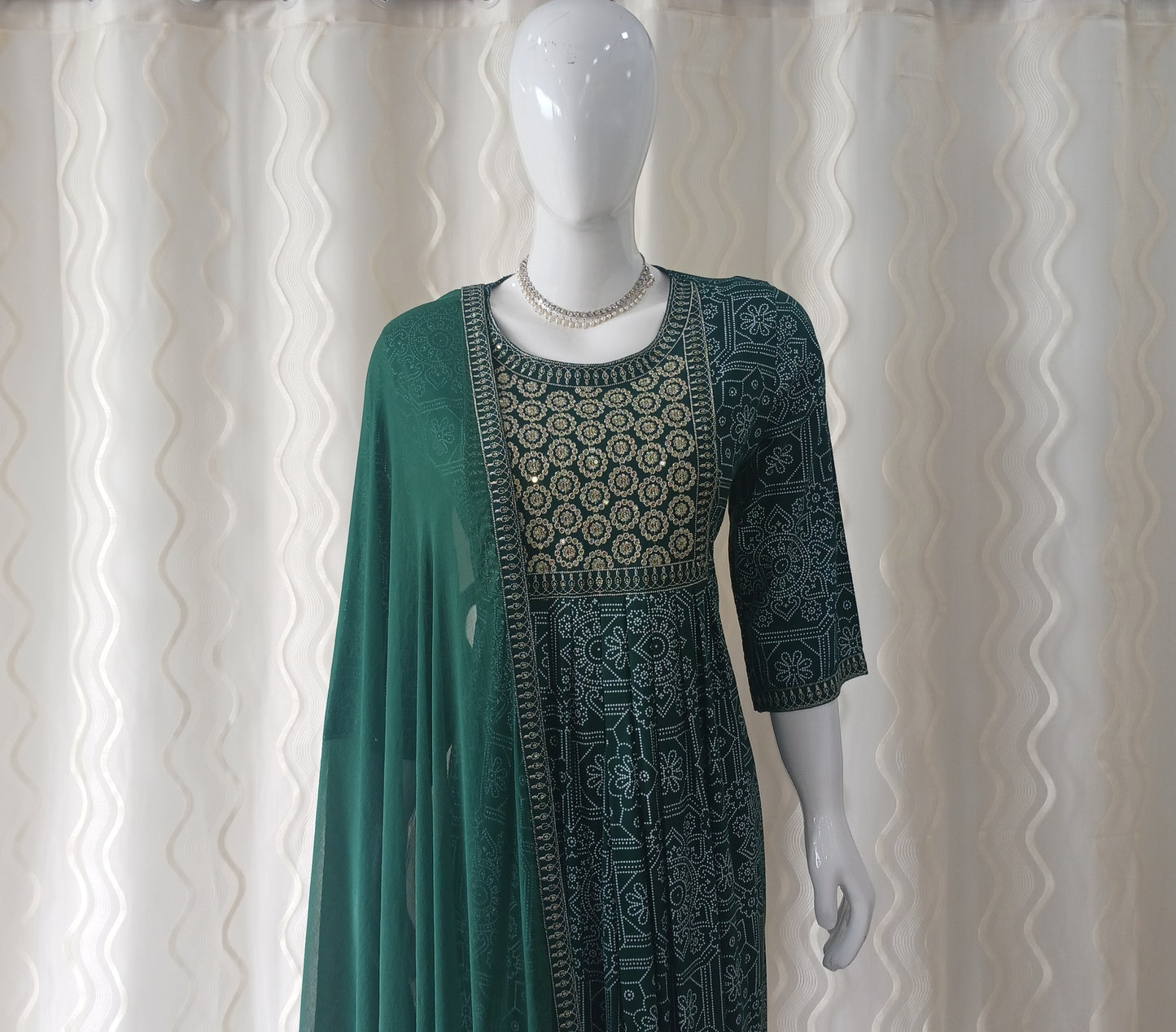 Dark Green Straight Cut 3 - Piece Suit with Dupatta and Sleeveless with Attached Sleeves