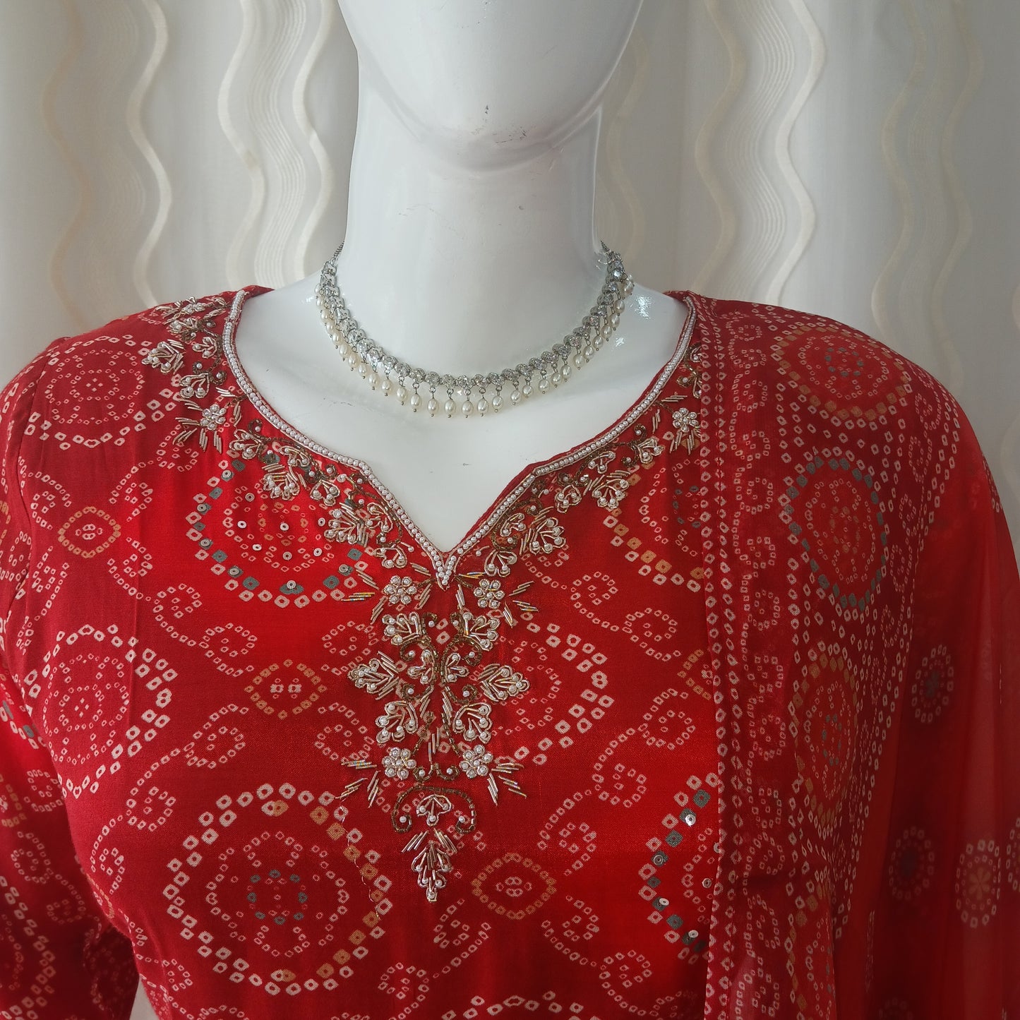 Bandhini Straight Cut 3 - Piece Suit with Duppatta and With 3/4 Sleeves