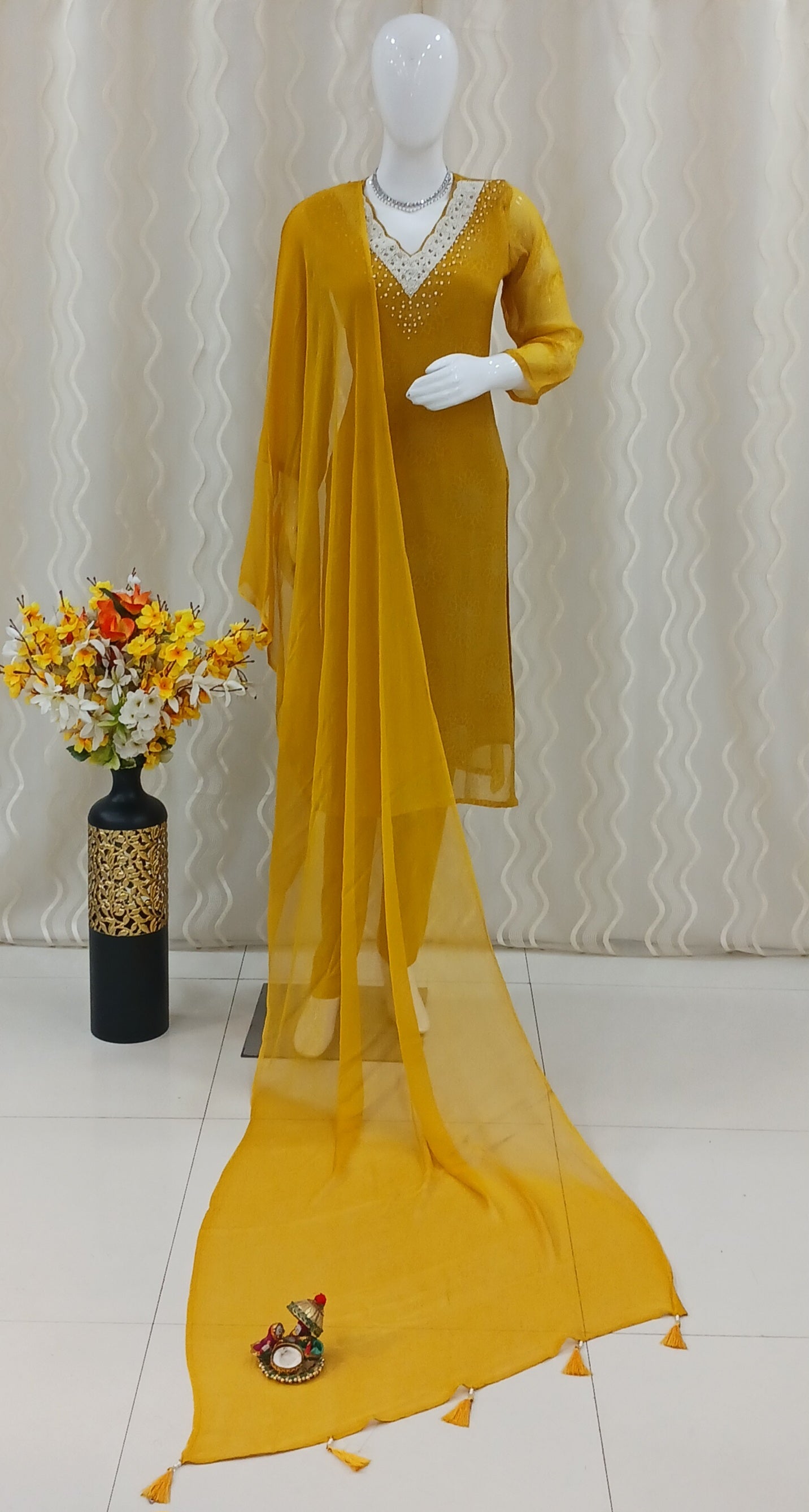 Straight Cut 3-Piece Suit with Dupatta and 3/4 Sleeves