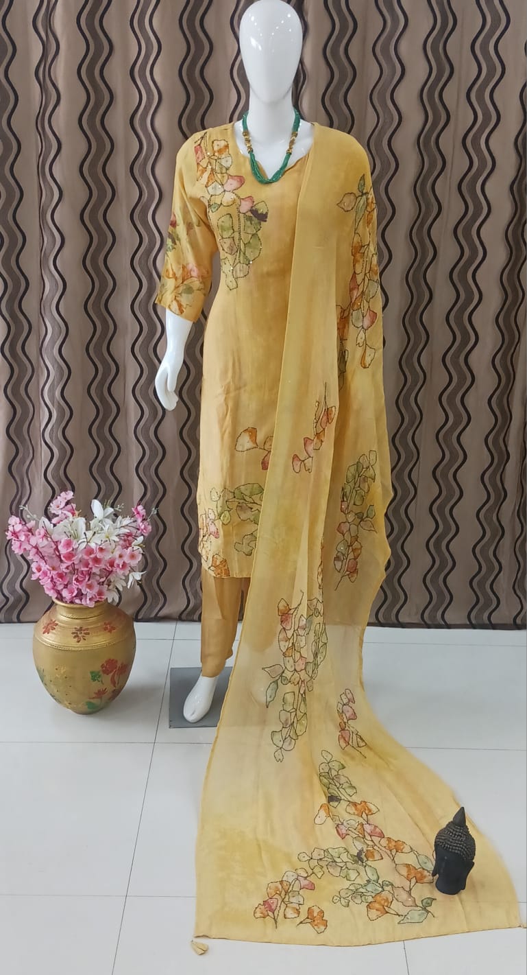 Straight Cut 3-piece suit Yellow silk blend with Lining