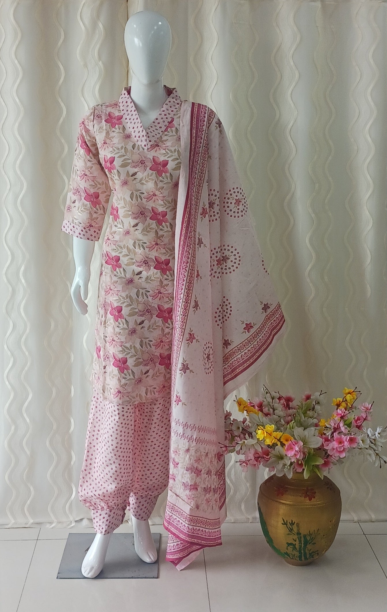 Straight Cut 3-Piece Suit with Dupatta and 3/4 Sleeves