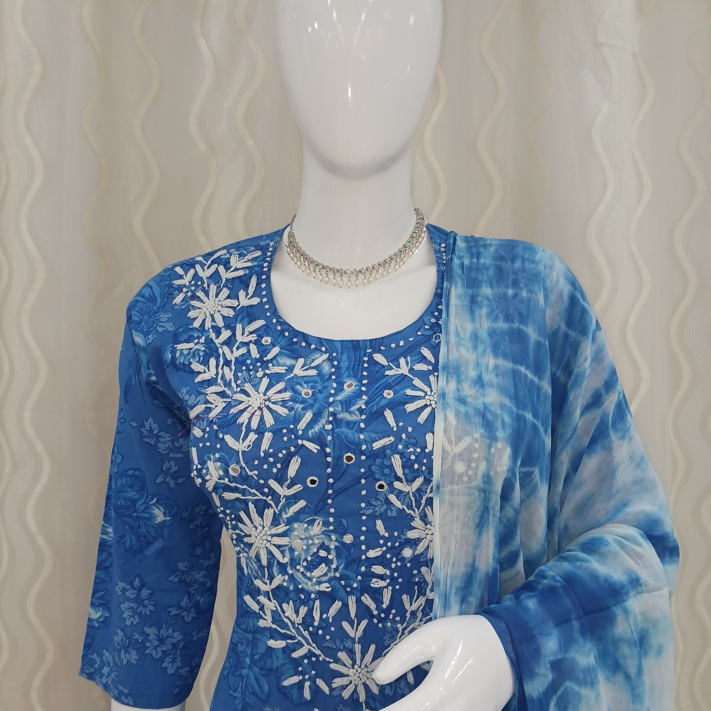 Straight Cut 3-Piece Suit with Dupatta and 3/4 Sleeves