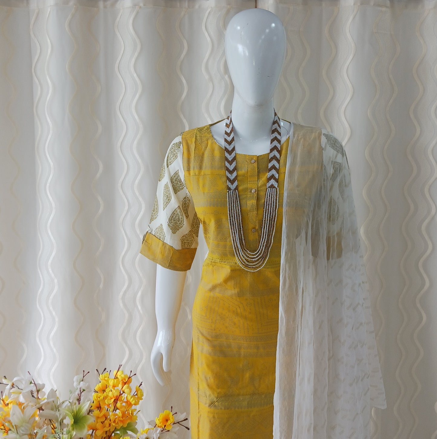 Straight Cut 3-Piece Suit with Dupatta and 3/4 Sleeves