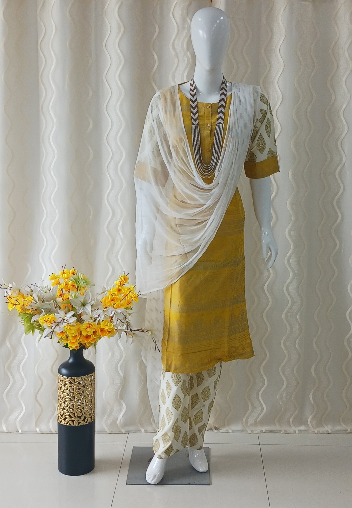 Straight Cut 3-Piece Suit with Dupatta and 3/4 Sleeves