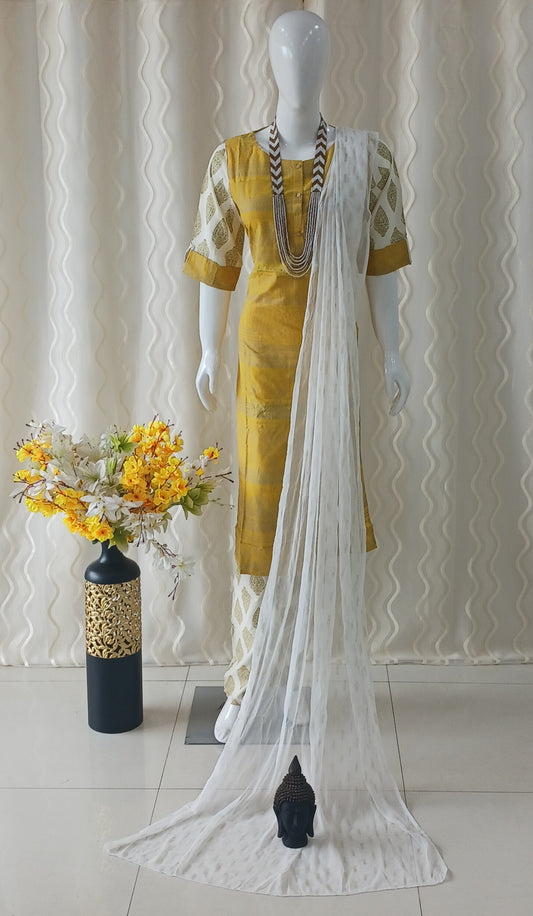 Straight Cut 3-Piece Suit with Dupatta and 3/4 Sleeves
