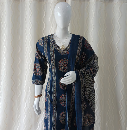 Straight Cut 3-Piece Suit with Dupatta and 3/4 Sleeves
