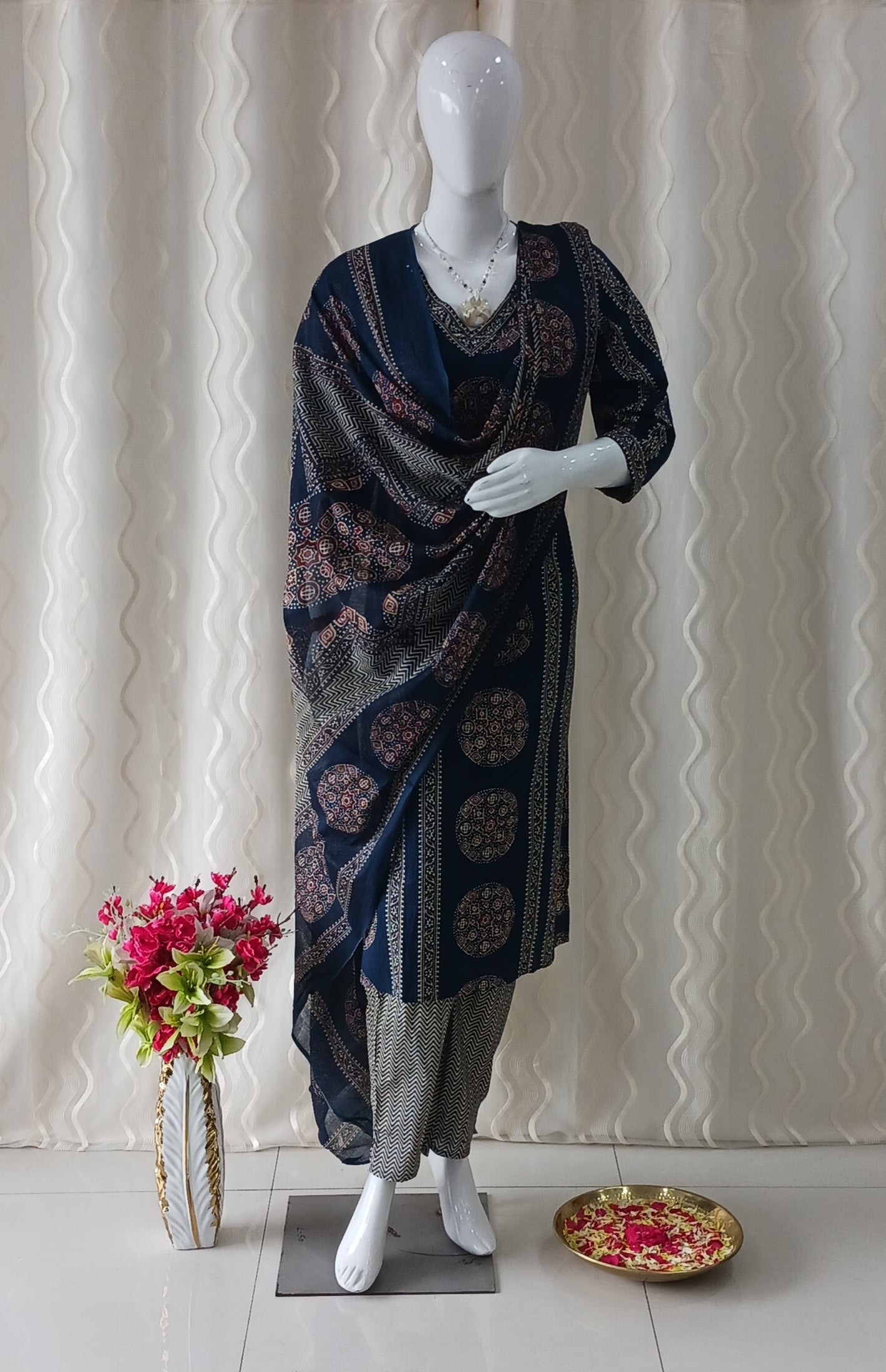 Straight Cut 3-Piece Suit with Dupatta and 3/4 Sleeves