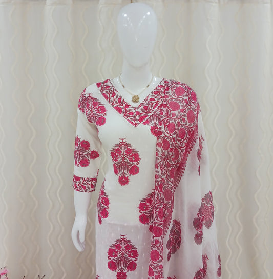 Straight Cut 3-Piece Suit with Dupatta and 3/4 Sleeves