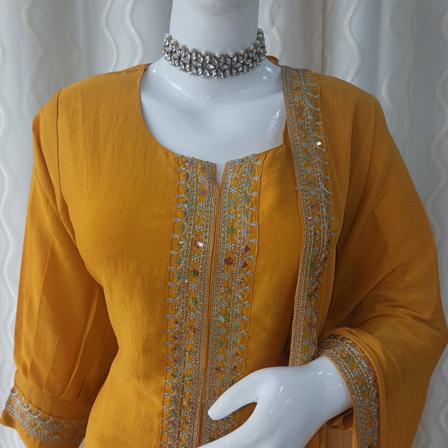 Straight Cut Kaftan Pant 3-Piece Suit with Dupatta and 3/4 Sleeves