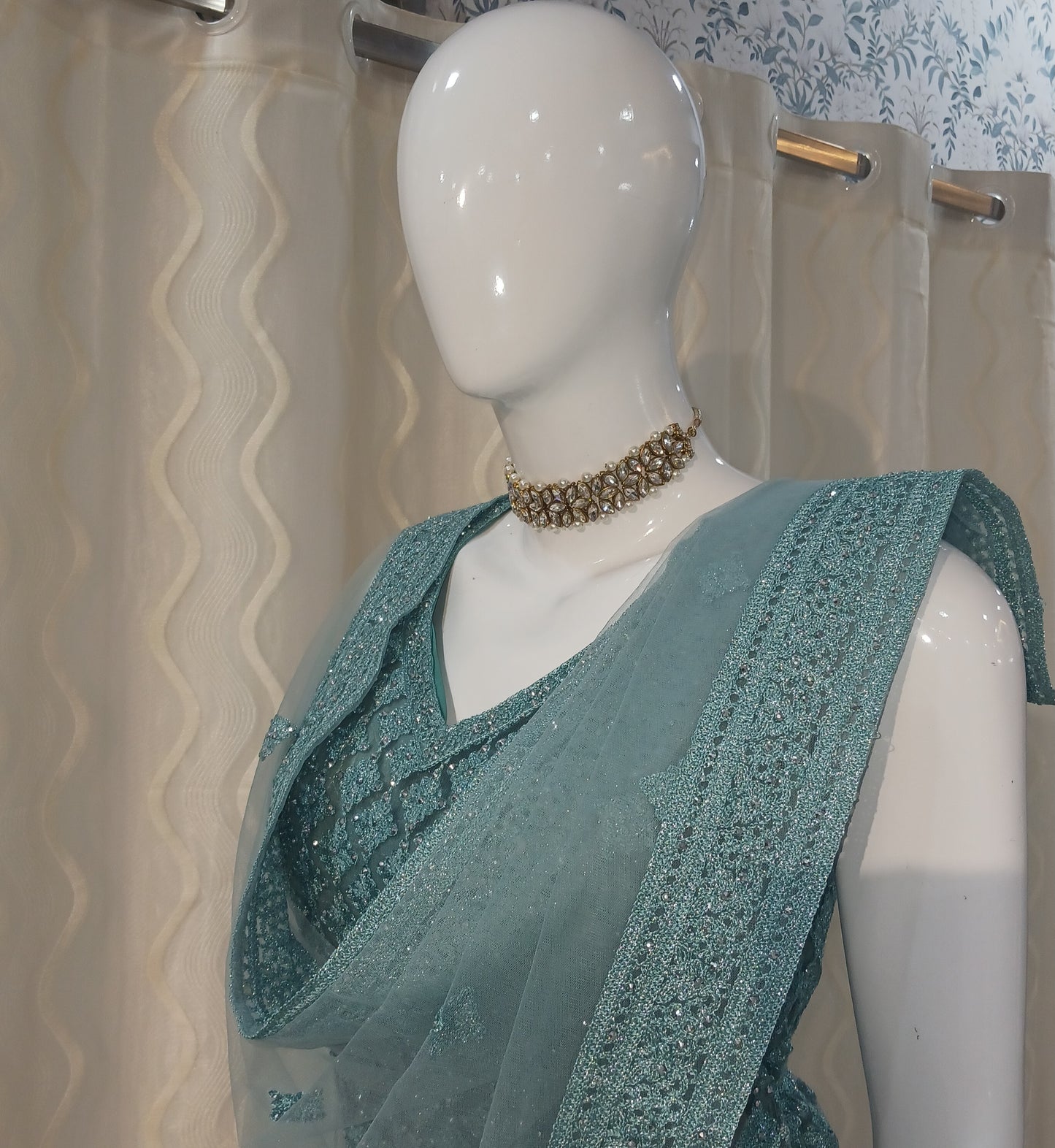 Straight Cut 3-Piece Suit with Netted Work Dupatta and Attached Sleeves