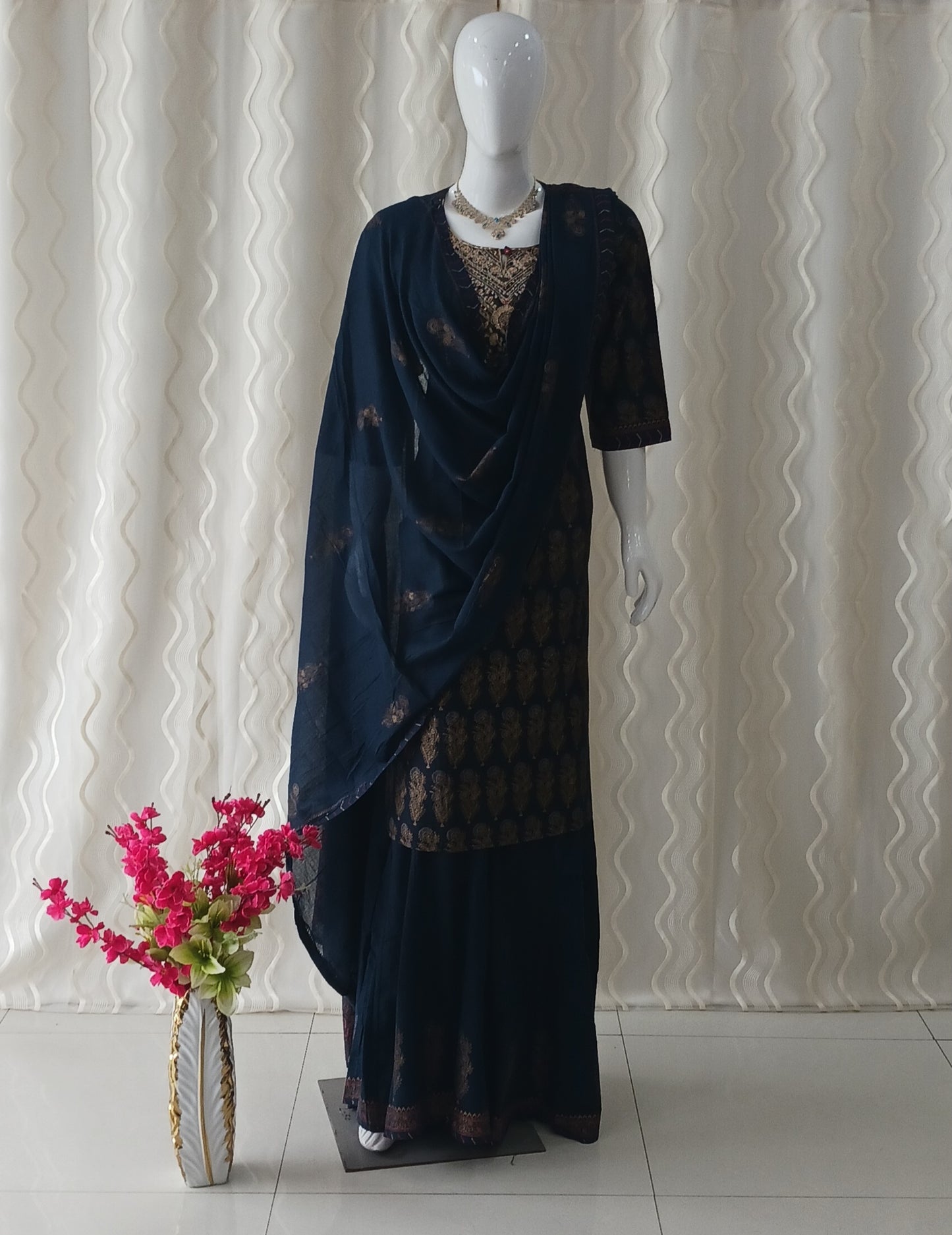 Straight Cut plazo pant 3-Piece Suit with Dupatta and Sleeveless with Attached Sleeves.