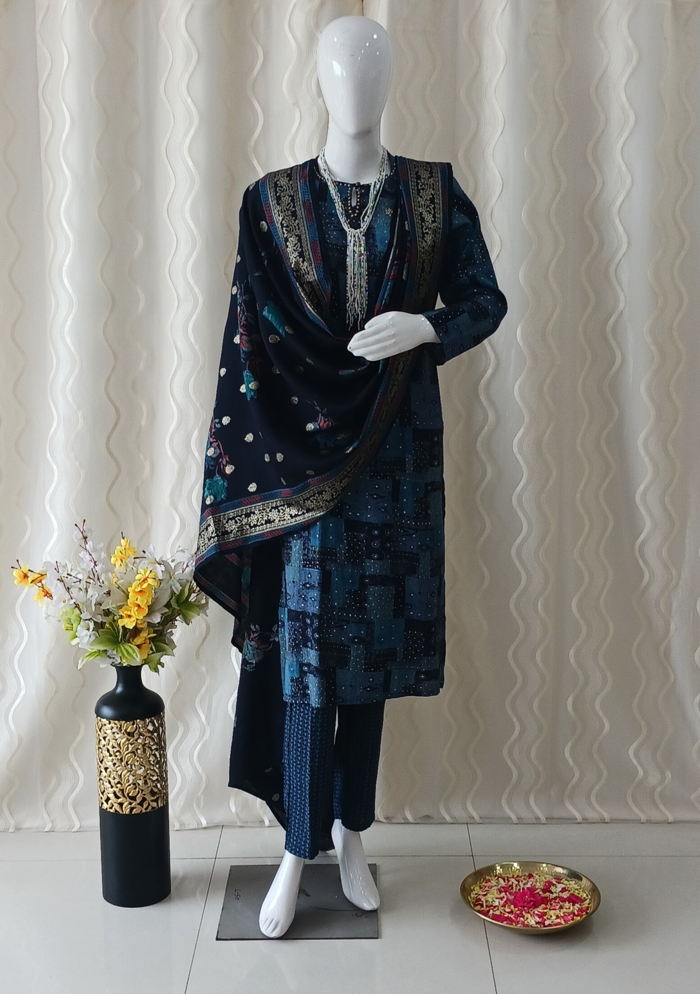 Straight Cut 3-Piece Suit with Dupatta and 3/4 Sleeves