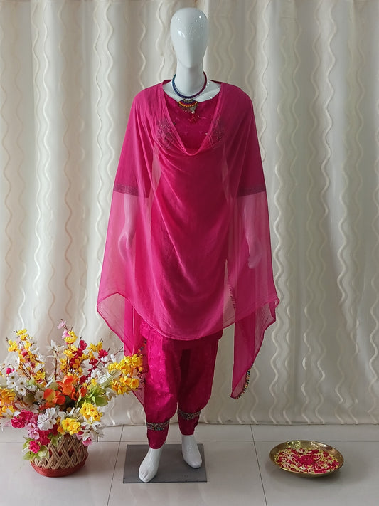 Straight Cut 3-Piece Suit with Dupatta and 3/4 Sleeves