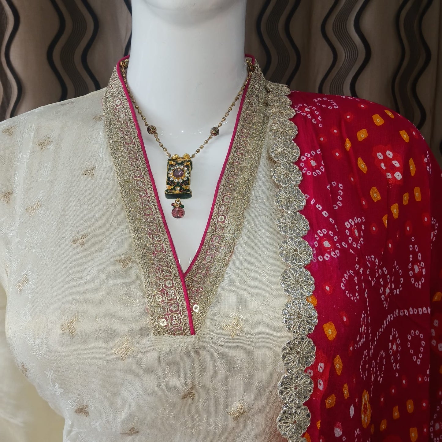 Straight cut Cream tissue Simmer cloth with Bandhani Dupatta